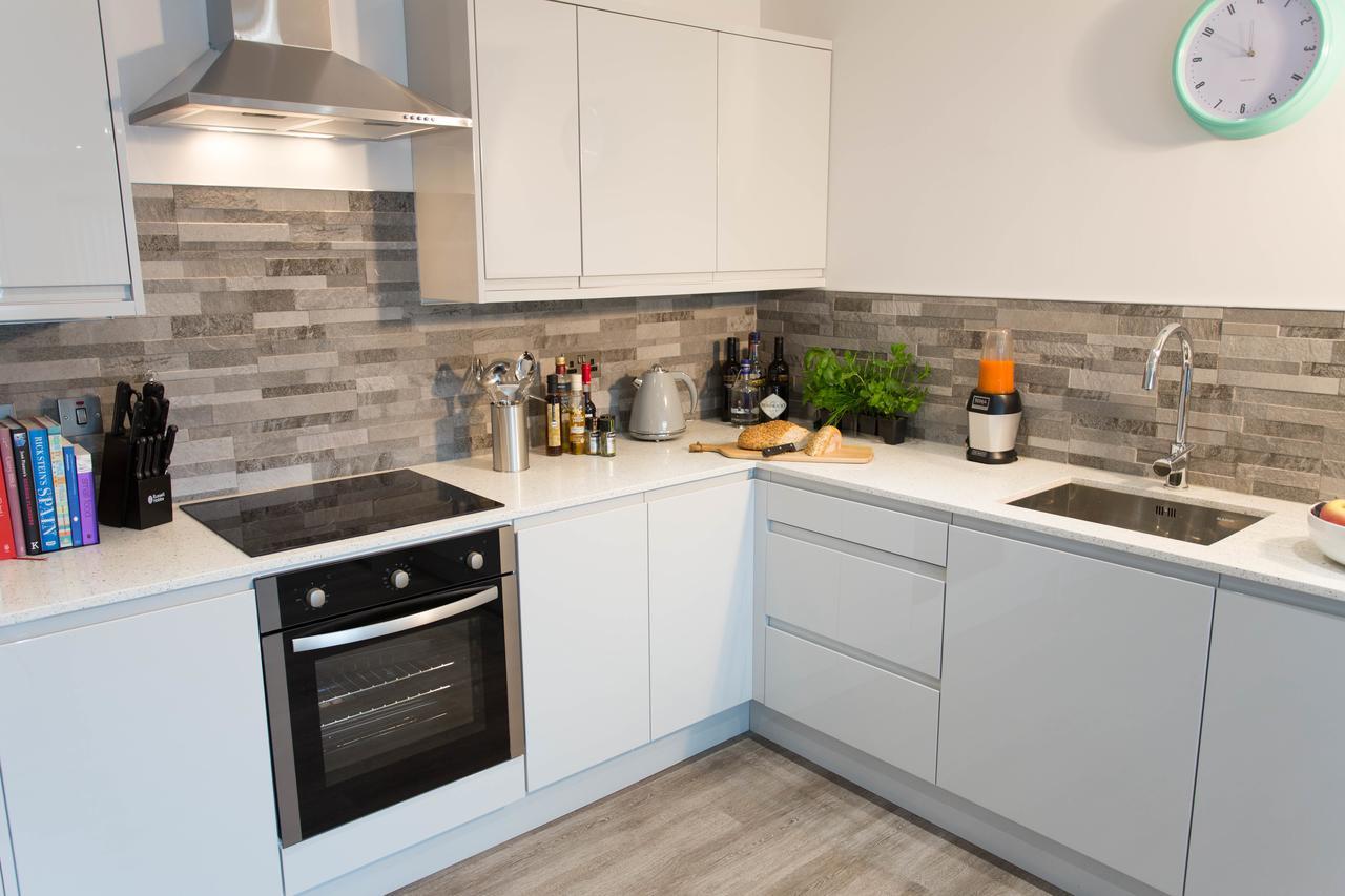 Cotels At 7Zero1 Serviced Apartments - Modern Apartments, Superfast Broadband, Free Parking, Centrally Located Milton Keynes Dış mekan fotoğraf